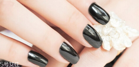 夏天美甲什么顏色顯手白 美甲圖片2022新款式夏款 夏天美甲什么顏色顯手白 美甲圖片2022新款式夏款