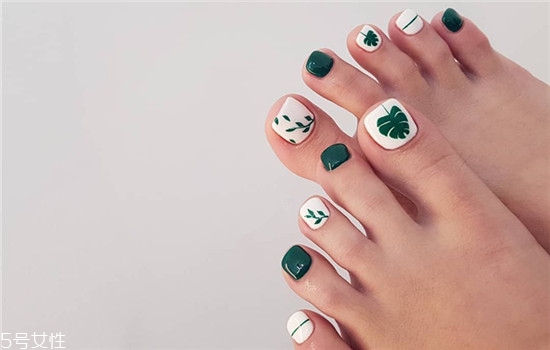 2022流行腳指甲款式圖片 2022顯白的腳部美甲圖片合集 2022流行腳指甲款式圖片 2022顯白的腳部美甲圖片合集