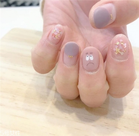 夏日清涼簡約美甲圖片2018 2018最流行的日系美甲款式 夏日清涼簡約美甲圖片2018 2018最流行的日系美甲款式
