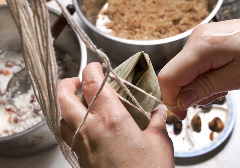 南方粽子的做法和材料 南方粽子怎么包圖解 南方粽子的做法和材料 南方粽子怎么包圖解