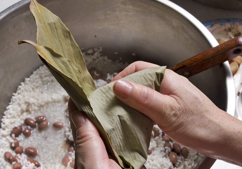 南方粽子的做法和材料 南方粽子怎么包圖解 南方粽子的做法和材料 南方粽子怎么包圖解