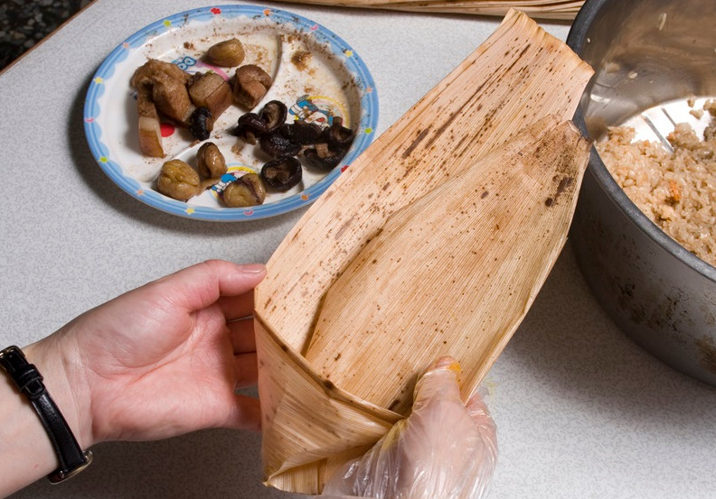 北方粽子的做法 一次學(xué)會(huì)北方粽子包法 北方粽子的做法 一次學(xué)會(huì)北方粽子包法