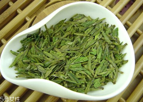 西湖龍井什么味道 西湖龍井是什么茶 西湖龍井什么味道 西湖龍井是什么茶
