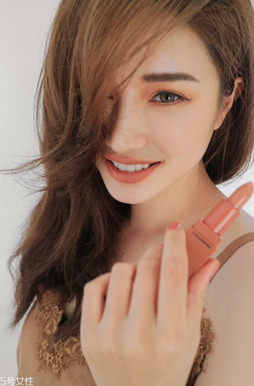 3ce口紅哪個顏色顯白 3ce口紅南瓜色是哪個色號 3ce口紅哪個顏色顯白 3ce口紅南瓜色是哪個色號