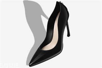 夏天穿什么高跟鞋好看？夏天適合穿什么高跟鞋？