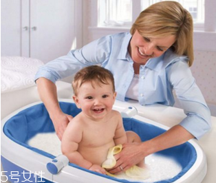 沐浴露可以洗衣服嗎 沐浴露洗衣服可以嗎 沐浴露可以洗衣服嗎 沐浴露洗衣服可以嗎