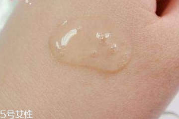 精華液去皺紋嗎？皺紋可以用精華液去除嗎？