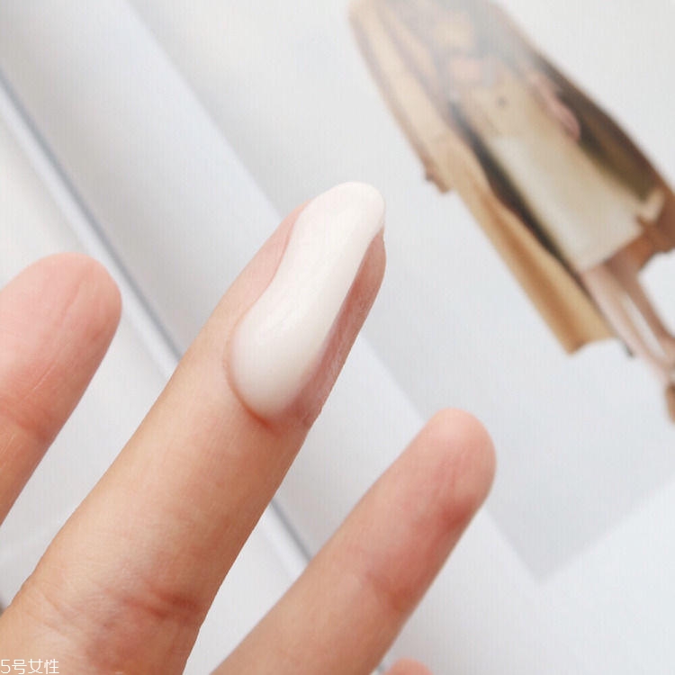 olay氣泡霜適合年齡 olay氣泡霜涂抹技巧 olay氣泡霜適合年齡 olay氣泡霜涂抹技巧