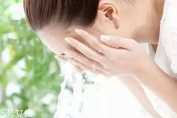 敏感肌能用美白產(chǎn)品嗎？美白產(chǎn)品敏感肌可以用嗎？