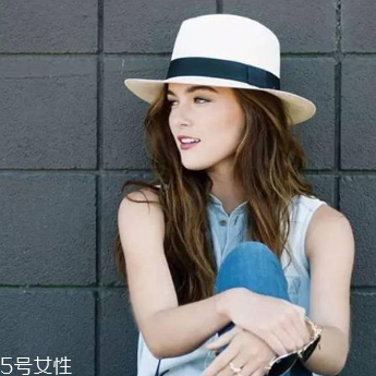 圓臉適合什么草帽 圓臉戴什么草帽顯瘦 圓臉適合什么草帽 圓臉戴什么草帽顯瘦