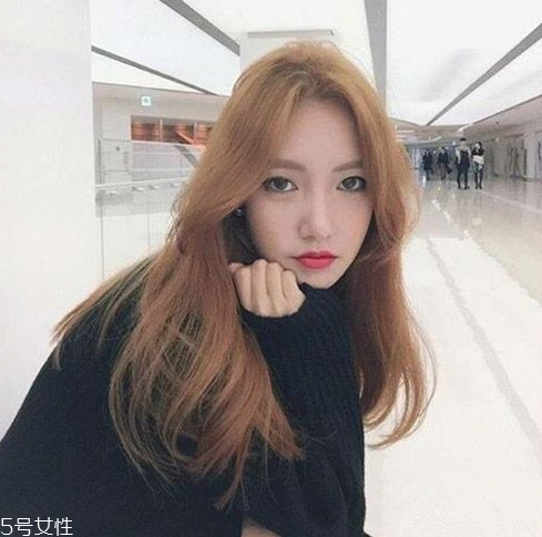 哪種顏色的頭發(fā)顯皮膚白 染什么顏色頭發(fā)顯皮膚白 哪種顏色的頭發(fā)顯皮膚白 染什么顏色頭發(fā)顯皮膚白