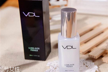 提亮液和隔離先用哪個 提亮液和隔離的使用順序 提亮液和隔離先用哪個 提亮液和隔離的使用順序