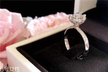 鉆戒可以用火燒嗎？鉆戒用火燒會(huì)壞嗎？