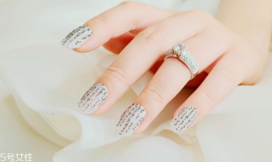 婚紗美甲圖片2022新款式 簡(jiǎn)單優(yōu)雅時(shí)尚7款婚紗美甲 婚紗美甲圖片2022新款式 簡(jiǎn)單優(yōu)雅時(shí)尚7款婚紗美甲