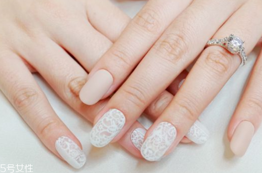 婚紗美甲圖片2022新款式 簡(jiǎn)單優(yōu)雅時(shí)尚7款婚紗美甲 婚紗美甲圖片2022新款式 簡(jiǎn)單優(yōu)雅時(shí)尚7款婚紗美甲