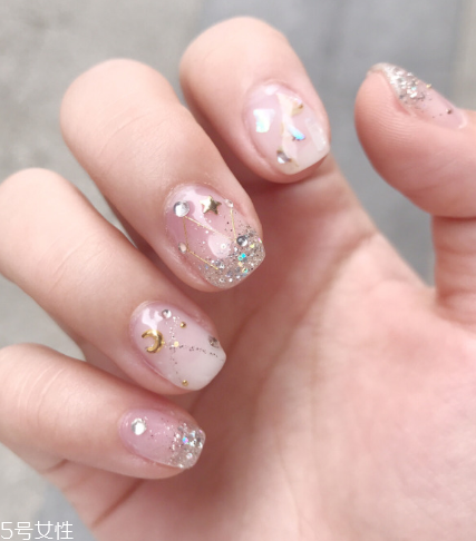 婚紗美甲圖片2022新款式 簡(jiǎn)單優(yōu)雅時(shí)尚7款婚紗美甲 婚紗美甲圖片2022新款式 簡(jiǎn)單優(yōu)雅時(shí)尚7款婚紗美甲