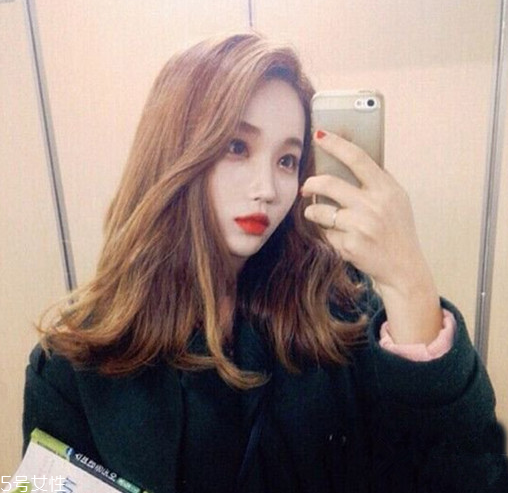 齊肩發(fā)燙什么卷好看 2022齊肩短發(fā)燙發(fā)發(fā)型 齊肩發(fā)燙什么卷好看 2022齊肩短發(fā)燙發(fā)發(fā)型