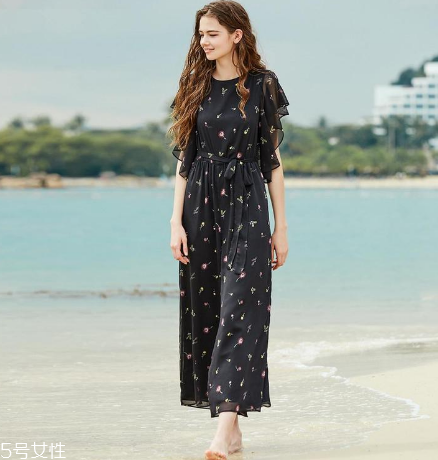 夏天穿什么連體褲好看？夏天適合穿什么連體褲？