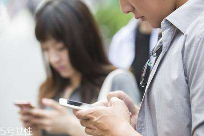 防藍(lán)光吃什么對眼睛好 眼睛防藍(lán)光的方法有哪些 防藍(lán)光吃什么對眼睛好 眼睛防藍(lán)光的方法有哪些