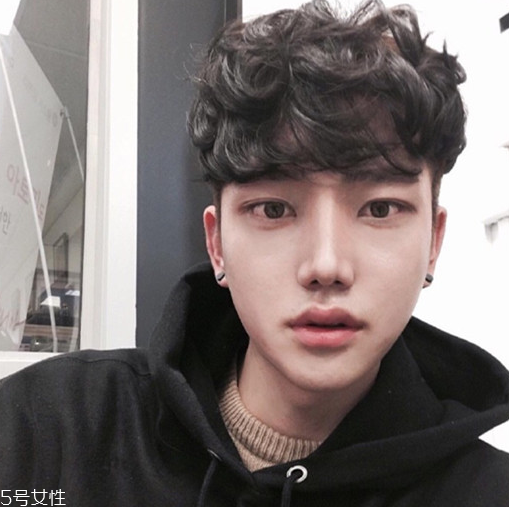 2022夏天男發(fā)型 男生夏季清爽發(fā)型 2022夏天男發(fā)型 男生夏季清爽發(fā)型