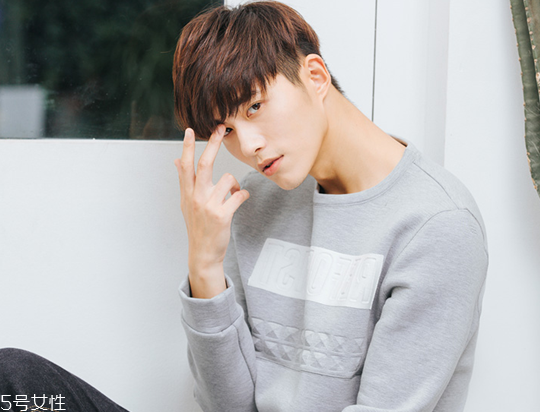 男生劉海怎么弄好看 男生劉海怎么打理 男生劉海怎么弄好看 男生劉海怎么打理