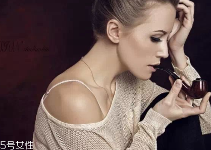 香水怎么噴頭發(fā)上 香水能直接噴頭發(fā)上嗎 香水怎么噴頭發(fā)上 香水能直接噴頭發(fā)上嗎