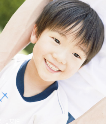 2022小男孩發(fā)型圖片 2022小男孩發(fā)型短發(fā)潮流 2022小男孩發(fā)型圖片 2022小男孩發(fā)型短發(fā)潮流