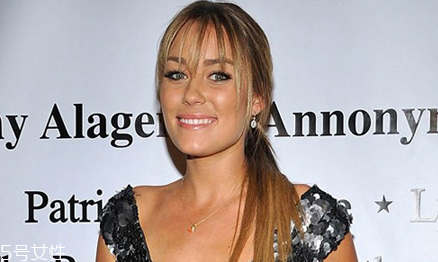 方臉女生適合什么發(fā)型 適合方臉的發(fā)型女圖片2022 方臉女生適合什么發(fā)型 適合方臉的發(fā)型女圖片2022