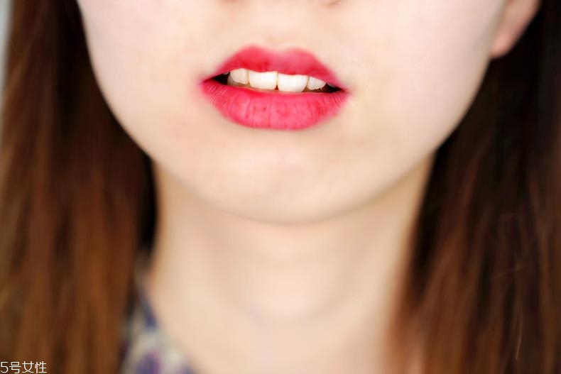 3ce唇釉什么味道？3ce唇釉味道好聞嗎？