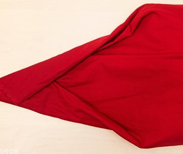 抱枕套不用拉鏈的做法 一看就會的抱枕套新玩法 抱枕套不用拉鏈的做法 一看就會的抱枕套新玩法