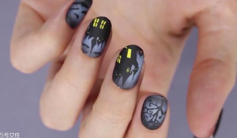 萬(wàn)圣節(jié)女巫美甲教程 零基礎(chǔ)也可以畫(huà)很美 萬(wàn)圣節(jié)女巫美甲教程 零基礎(chǔ)也可以畫(huà)很美