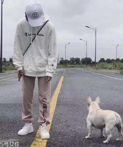 champion是日本品牌嗎 帶你弄清生產(chǎn)地 champion是日本品牌嗎 帶你弄清生產(chǎn)地