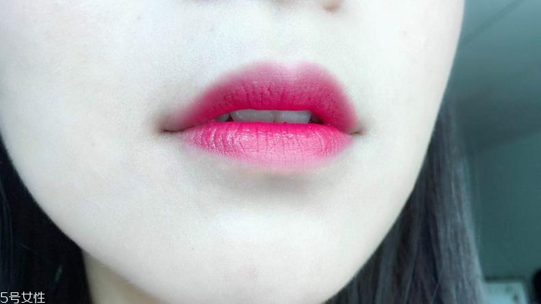 妙巴黎和露華濃唇釉哪個好 露華濃性價比更高 妙巴黎和露華濃唇釉哪個好 露華濃性價比更高