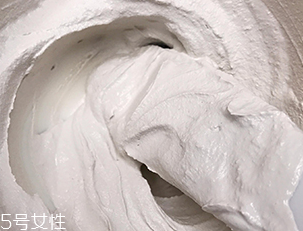 珍珠粉蜂蜜面膜怎么做 方法其實(shí)很簡(jiǎn)單 珍珠粉蜂蜜面膜怎么做 方法其實(shí)很簡(jiǎn)單