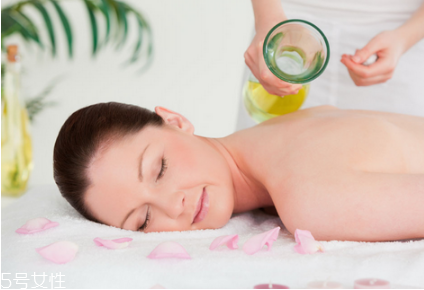 怎么分辨精油是否變質(zhì) 影響精油保質(zhì)期的4大因素 怎么分辨精油是否變質(zhì) 影響精油保質(zhì)期的4大因素