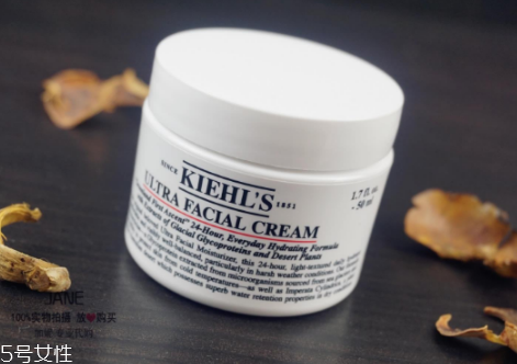 學(xué)生適合用什么牌子的護(hù)膚品 2022學(xué)生適合用的化妝品 學(xué)生適合用什么牌子的護(hù)膚品 2022學(xué)生適合用的化妝品