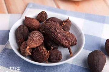 草果的營(yíng)養(yǎng)成分 含有香葉醇和草果酮 草果的營(yíng)養(yǎng)成分 含有香葉醇和草果酮