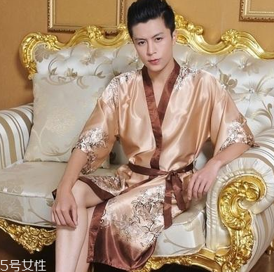 真絲可以用洗衣機洗嗎 會損害衣服 真絲可以用洗衣機洗嗎 會損害衣服