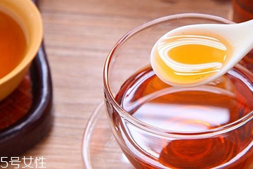 芝麻油的食用方法 芝麻油怎么吃 芝麻油的食用方法 芝麻油怎么吃