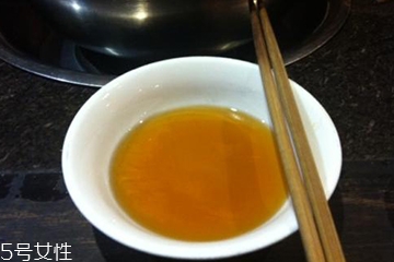 芝麻油的做法 芝麻油怎么做好吃 芝麻油的做法 芝麻油怎么做好吃