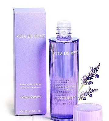 油性皮膚用什么爽膚水好 選對(duì)了清爽一整天 油性皮膚用什么爽膚水好 選對(duì)了清爽一整天