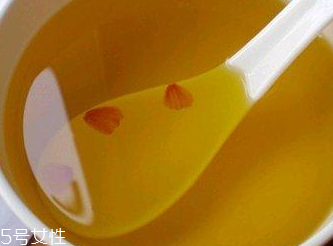 茶油能和花生油混合嗎 混合更好吃 茶油能和花生油混合嗎 混合更好吃