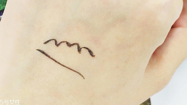 kissme眼線筆防水嗎 簡直是防水神器 kissme眼線筆防水嗎 簡直是防水神器