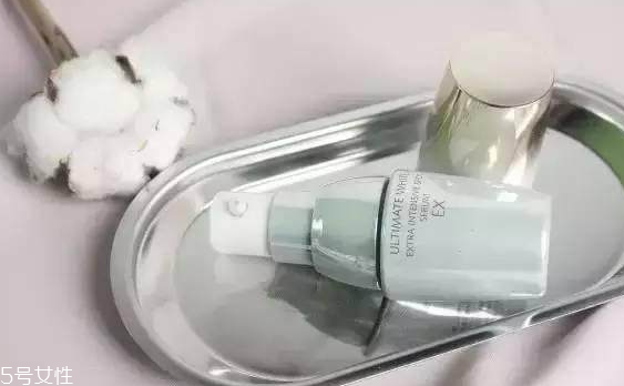 精華液什么成分最好 盤點(diǎn)最常見(jiàn)的3大類成分 精華液什么成分最好 盤點(diǎn)最常見(jiàn)的3大類成分