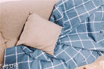 夏涼被跑毛怎么辦 教你一個小秘訣 夏涼被跑毛怎么辦 教你一個小秘訣