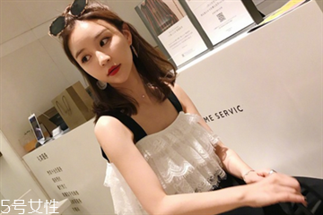 夏天臉上起皮怎么辦 臉干燥起皮補(bǔ)水小妙招 夏天臉上起皮怎么辦 臉干燥起皮補(bǔ)水小妙招