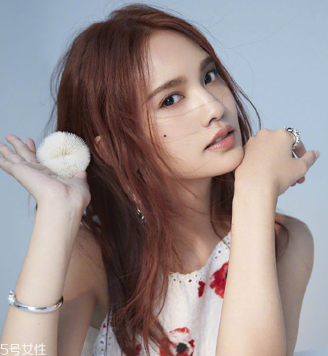 點痣會痛嗎 疼痛感些許 點痣會痛嗎 疼痛感些許