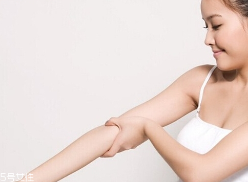 怎么瘦手臂拜拜肉 瘦手臂的簡(jiǎn)單方法 怎么瘦手臂拜拜肉 瘦手臂的簡(jiǎn)單方法