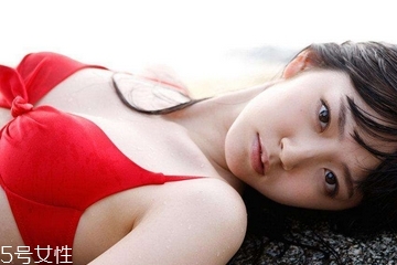 假體隆胸有危險性嗎 正規(guī)操作很安全 假體隆胸有危險性嗎 正規(guī)操作很安全