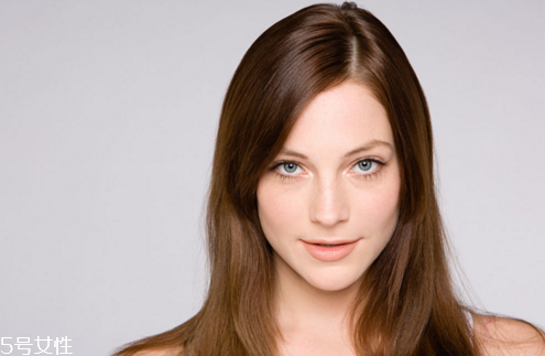 皮膚缺水的癥狀 各種類型肌膚補水對策 皮膚缺水的癥狀 各種類型肌膚補水對策